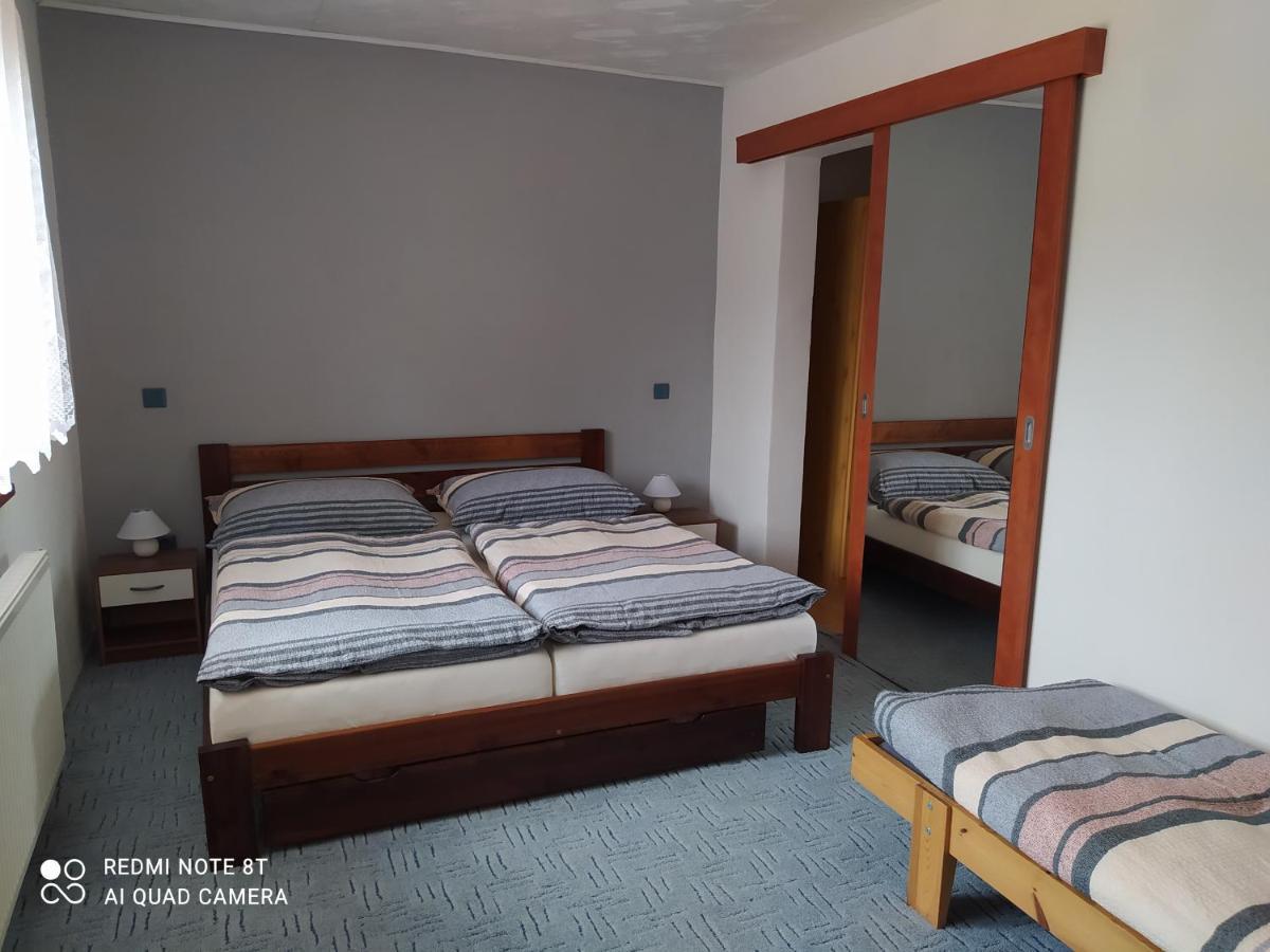 Ubytovani Pod Statkem Ticha Bagian luar foto